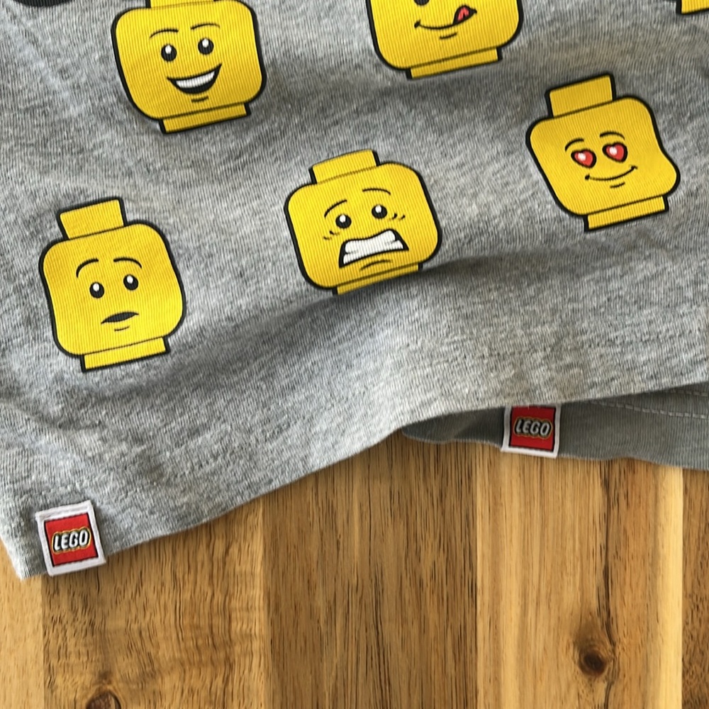 Two Uniqlo x LEGO Gray Kids Tees Bundle Set Unisex Special Edition Crossover - Picture 2 of 7